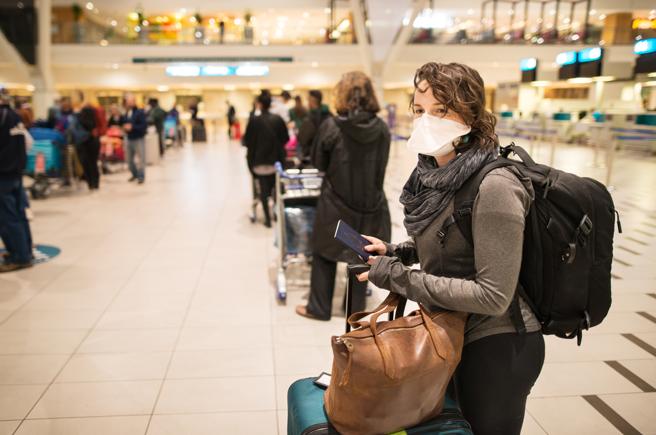 El distanciamiento social se mantendrá en los aeropuertos hasta que no haya una vacuna contra el coronavirus